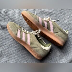 Adidas RARE Gazelle Indoor Focus Olive Pink (matcha/strawberry) Women's Size 7.5